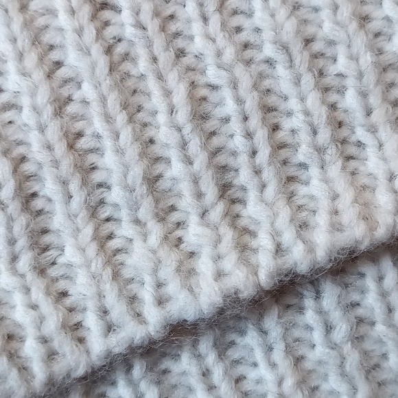 New Charlie crew neck open stitch plushy cozy soft stylish almond cream Large - Picture 9 of 9